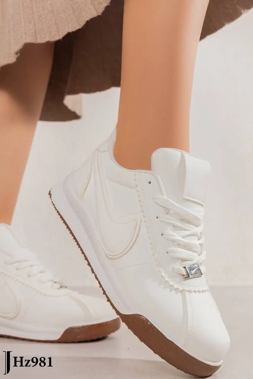 Retro Suede Runner Sneaker - Image 3