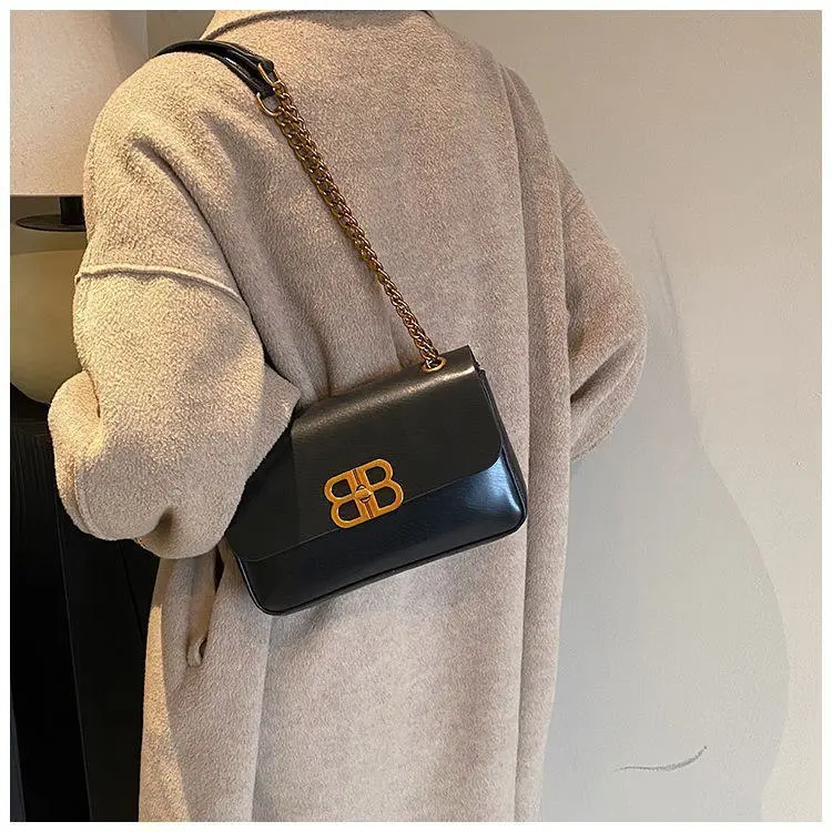 Luxurious Double-Lock Chain Shoulder Bag - Image 5